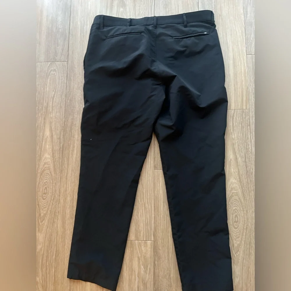 Banana Republic Pants Mens Size 38x30 Long Black Slim Tapered Lightweight Tech
